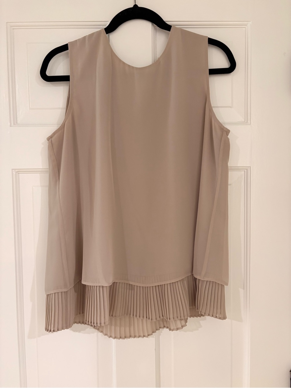 Calvin Klein Taupe Sleeveless Chiffon Layered Pleat-Hem Top